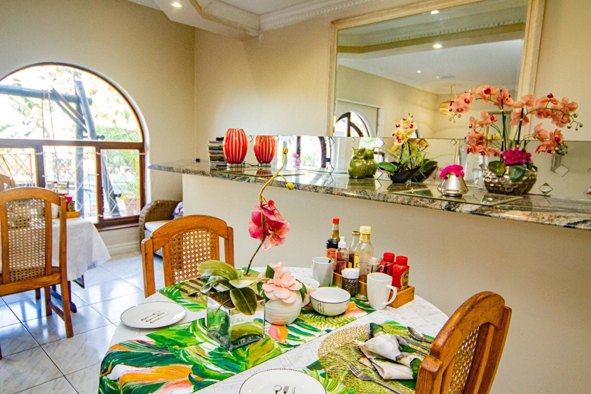 La Loggia Bed And Breakfast Durban Bagian luar foto