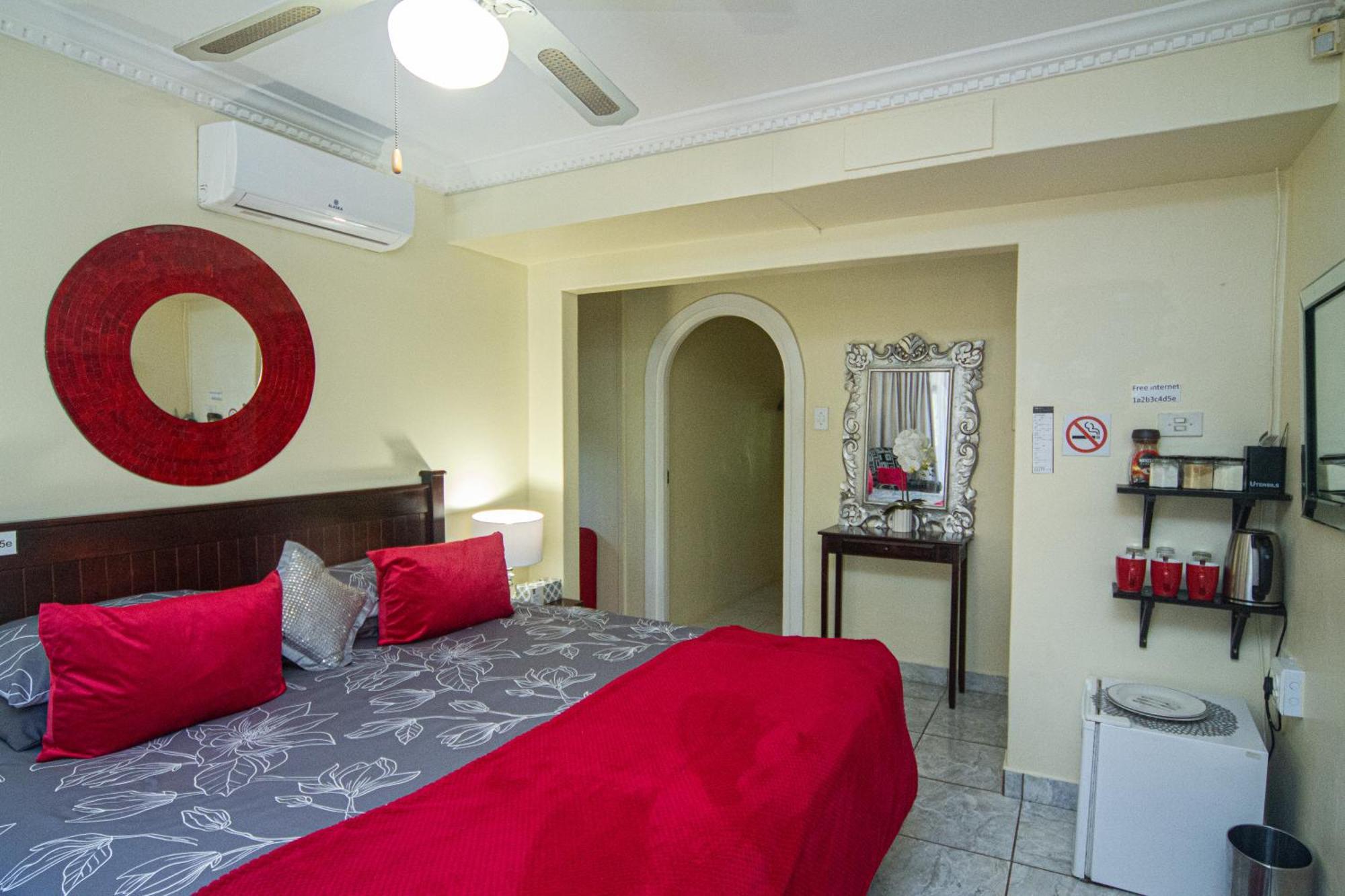 La Loggia Bed And Breakfast Durban Bagian luar foto